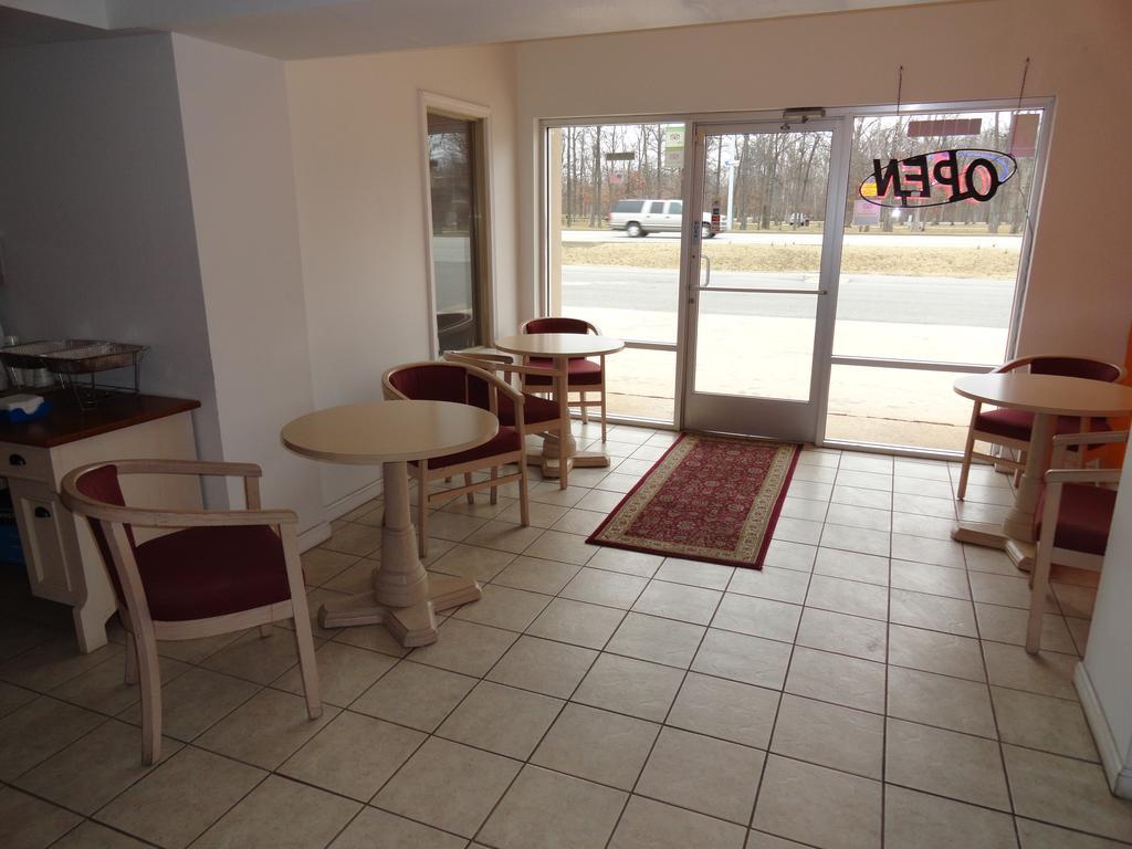 Econo Lodge Metropolis Zewnętrze zdjęcie